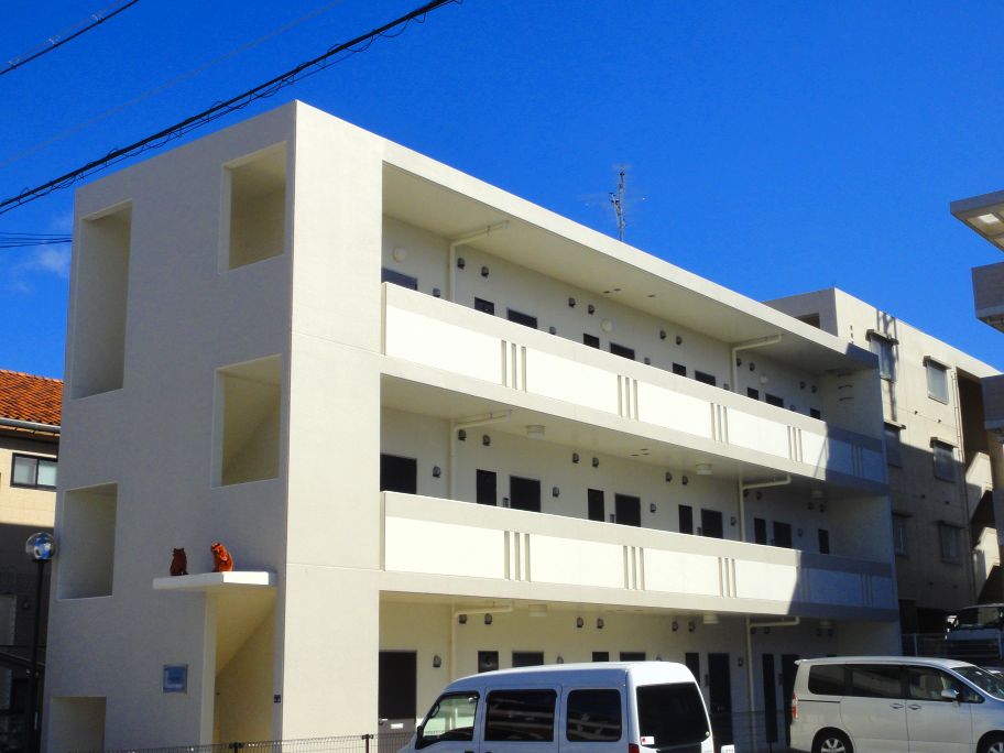 沖縄県那覇市天久１（アパート）の賃貸物件の外観