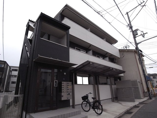 神戸市垂水区東垂水のアパートの建物外観