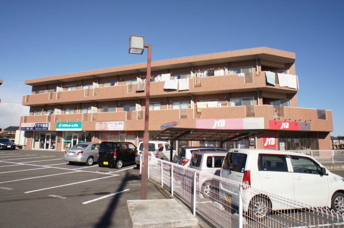 【大田原市美原のマンションの建物外観】