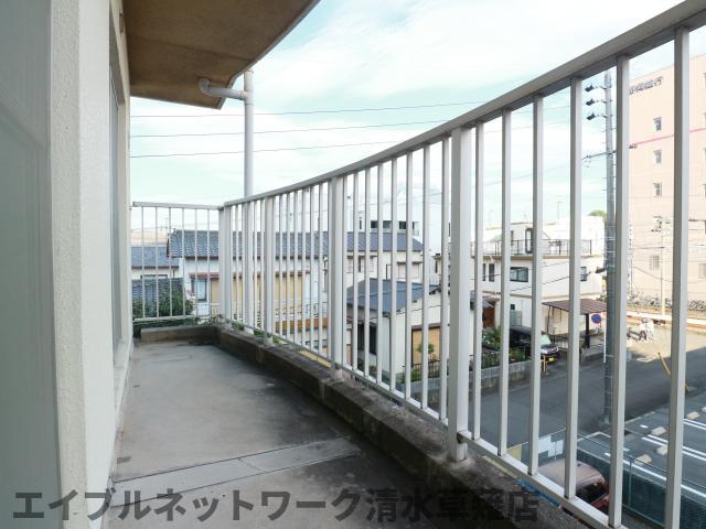 【静岡市清水区草薙のマンションのバルコニー】