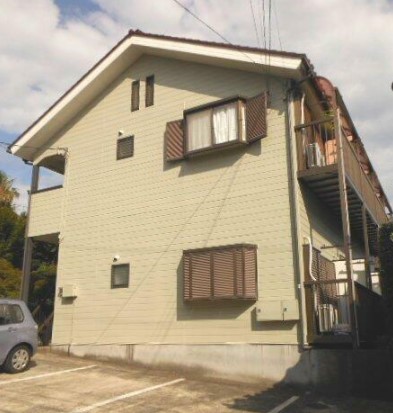 町田市大蔵町のアパートの建物外観