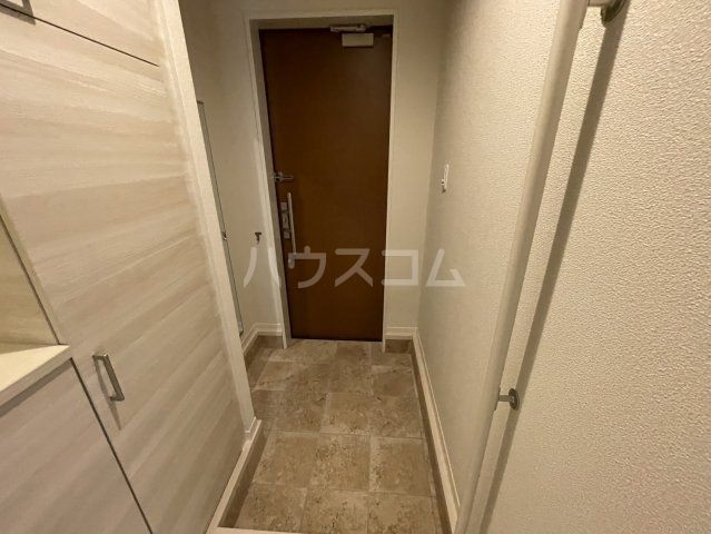 【S-room曰佐　西館の玄関】