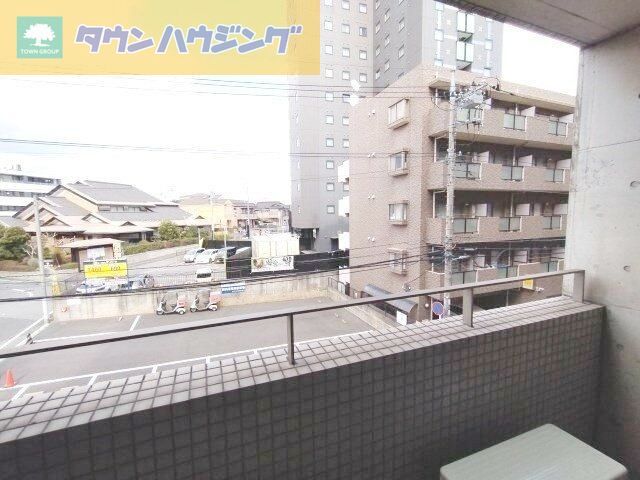 【千葉市中央区弁天のマンションの眺望】