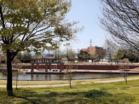 【福島市西中央のマンションの公園】