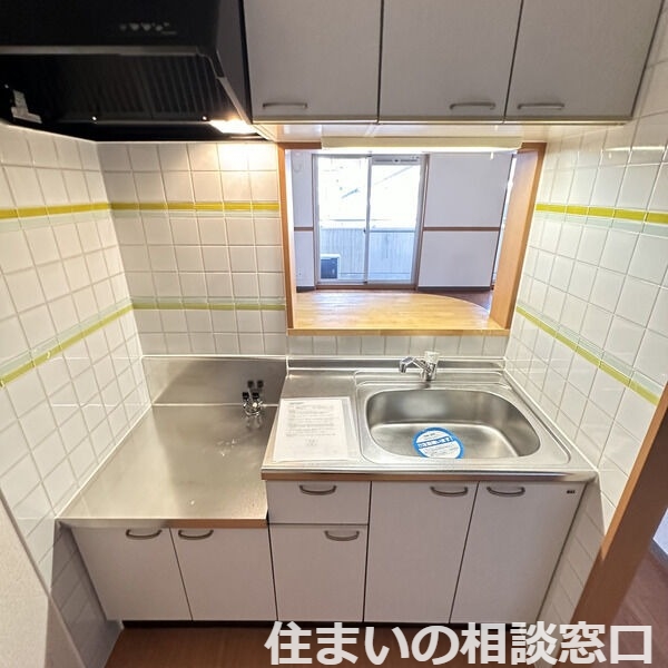 【西尾市熊味町のマンションのキッチン】