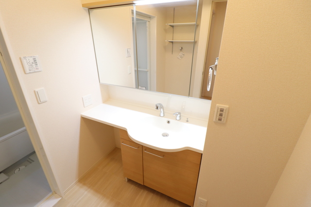 洗面設備　シャンプードレッサー