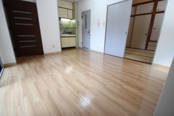 ビラシャレルの居間写真
