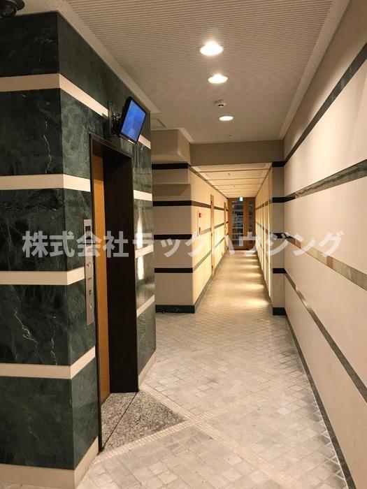 エントランス　お部屋探しはラックハウジング♪