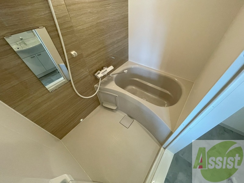 バス・シャワールーム　お風呂になります。一日の疲れを癒してくださいね。