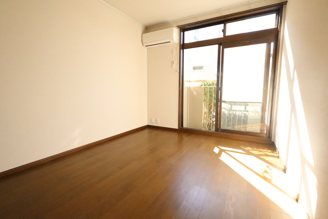 居室・リビング　洋室約６．０帖