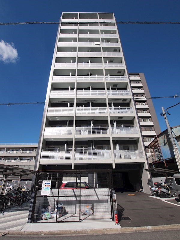 建物外観　昭和町エリアの築浅マンション。