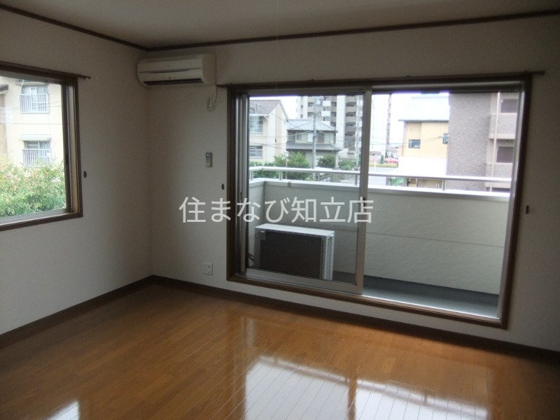 居室・リビング　同型タイプ