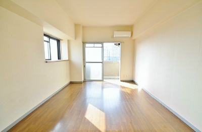 居室・リビング　9帖洋室