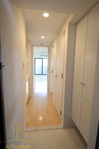 玄関　W-STYLE福島IIウィステリア