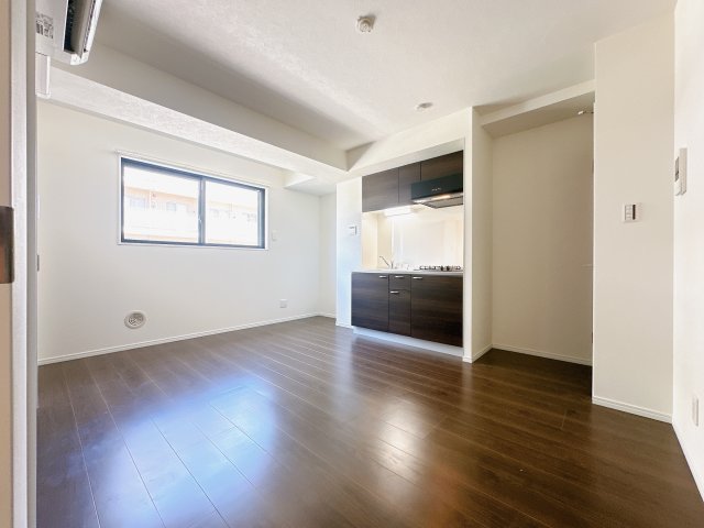 居室・リビング　※同物件、同タイプのお部屋です