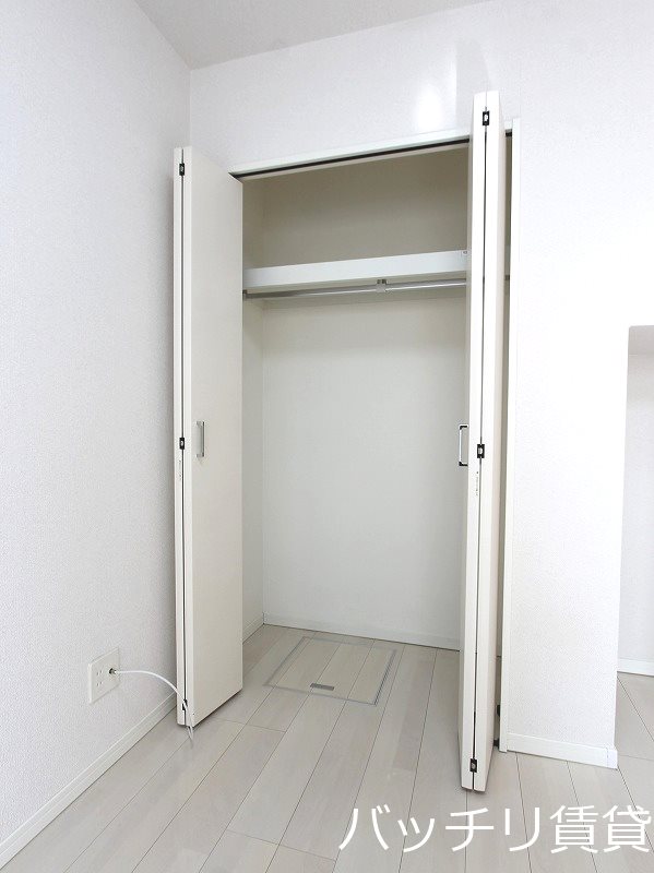 収納　別号室タイプの為、現状を優先致します。