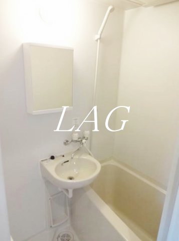 バス・シャワールーム　お風呂です。