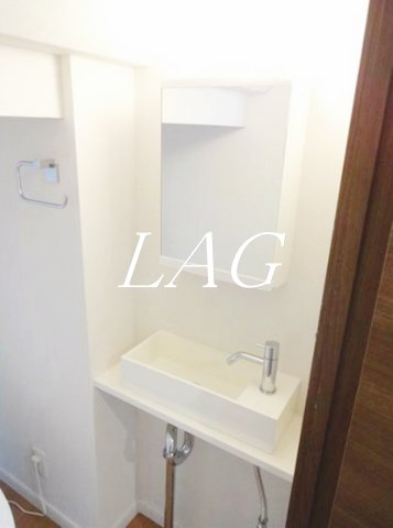 洗面設備　独立洗面台です。