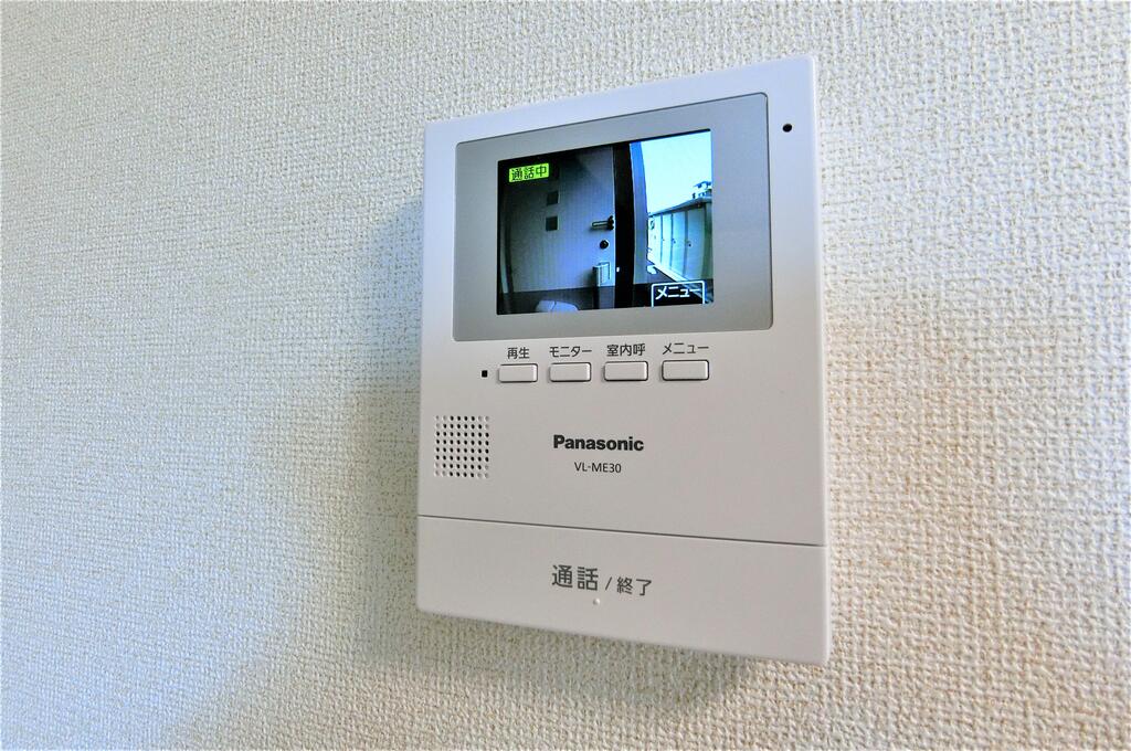 セキュリティ　同型物件の写真、配色に違いあり