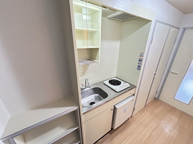 キッチン　同マンション別部屋