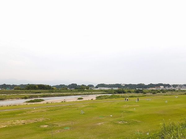 公園　鈴鹿川河川緑地（公園）まで2000m