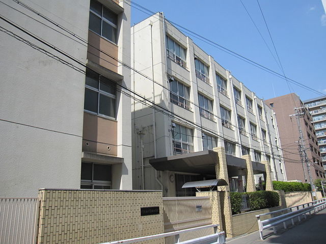 小学校　大阪市立鷺洲小学校（小学校）まで340m
