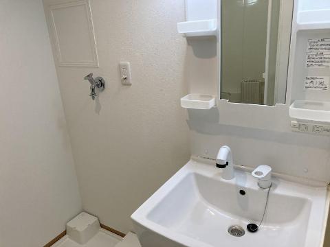 洗面設備　洗髪洗面化粧台