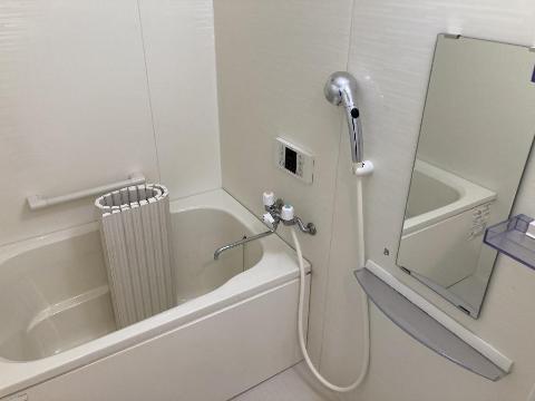 バス・シャワールーム　追い焚きバス