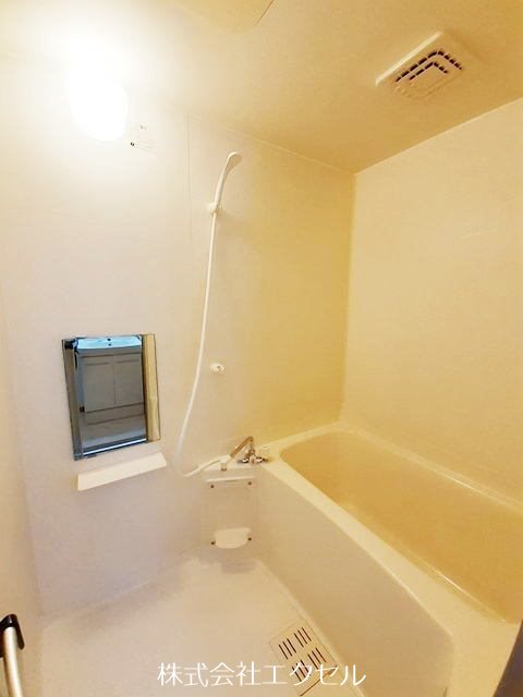 バス・シャワールーム　綺麗な浴室です。