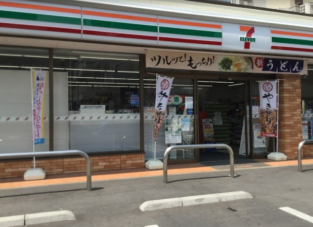 コンビニ　セブンイレブン大田区新蒲田3丁目店（コンビニ）まで151m