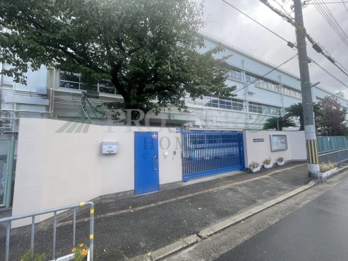 中学校　東大阪市立長栄中学校（中学校）まで1082m