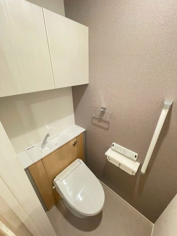 トイレ　※同タイプのお写真です