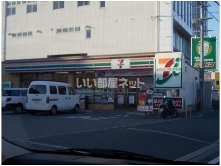 コンビニ　セブンイレブン 河内長野本町店（コンビニ）まで521m