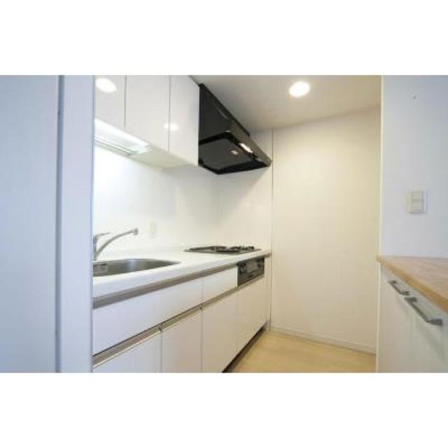 キッチン　※写真は同タイプ住戸です。
