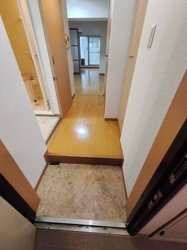 ヴェローノ茨木の玄関写真
