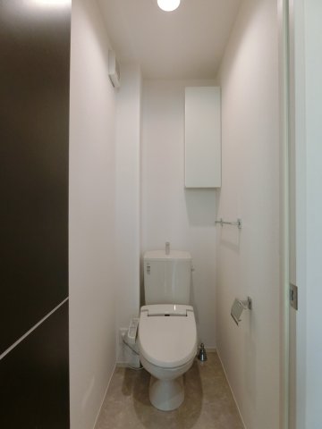 ＪＲ山陰本線 米子駅 徒歩13分 2階建 築13年のトイレ写真