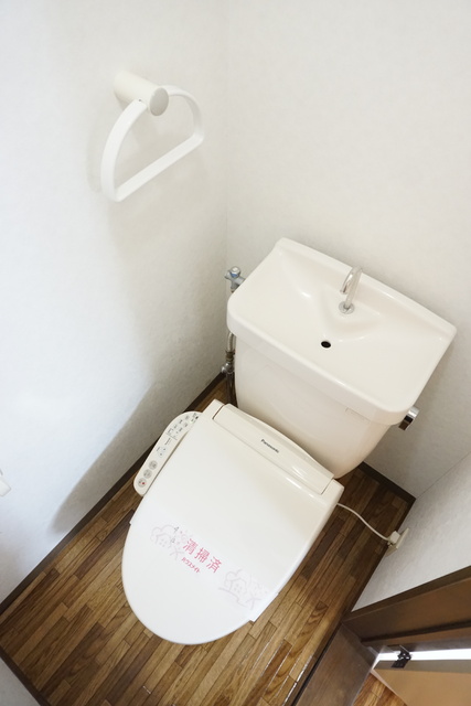 トイレ　洗浄便座です♪