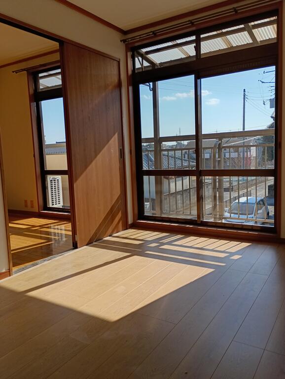 その他部屋・スペース　日当たりの良い６帖洋室