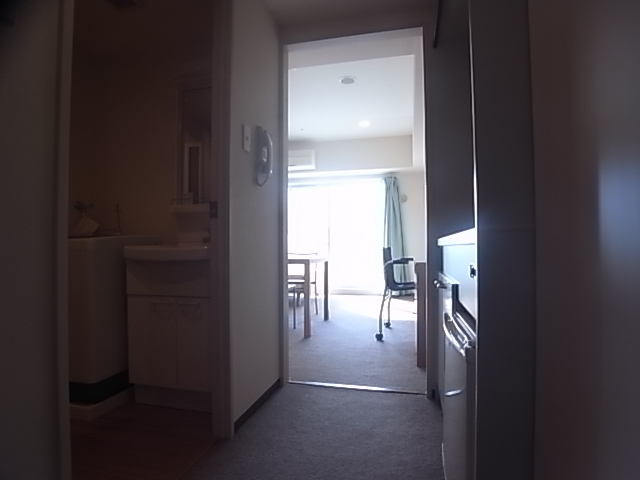 玄関　モデルルームです