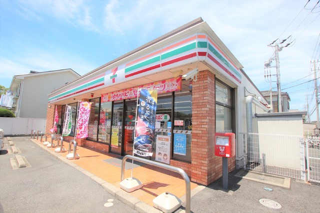 コンビニ　セブンイレブン君津外箕輪２丁目店（コンビニ）まで800m