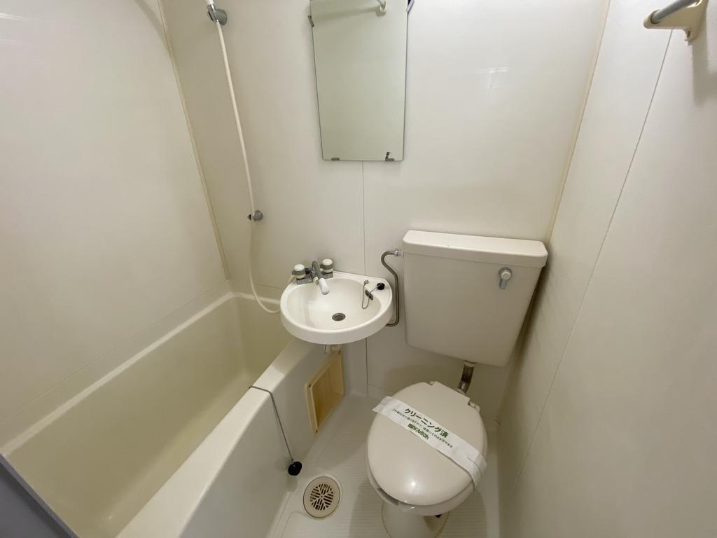 バス・シャワールーム　バス＆トイレ＆洗面台