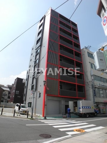 長崎市新地町のマンションの建物外観