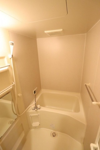 バス・シャワールーム　現況優先