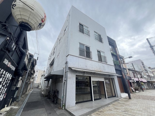 神戸市兵庫区笠松通のマンションの建物外観