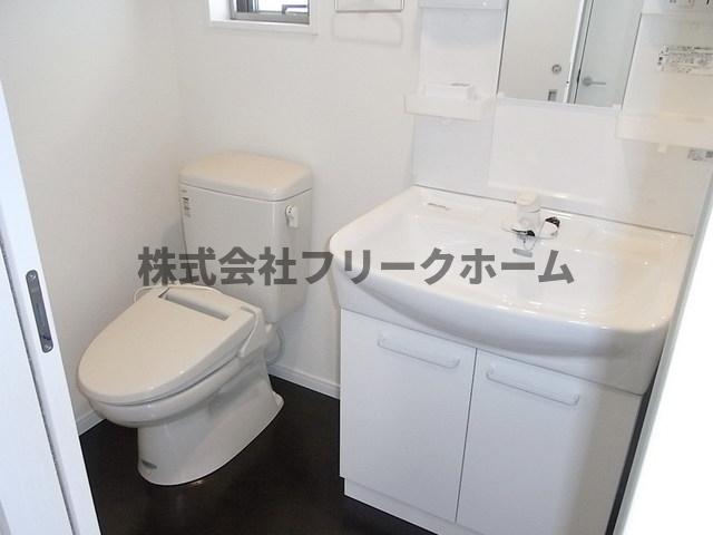 【テネメント武蔵野のトイレ】