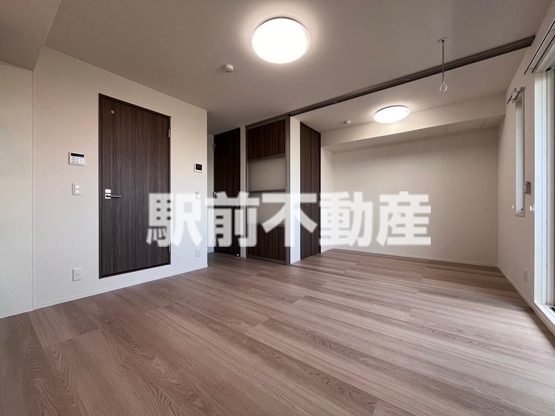 居室・リビング　※反転タイプ