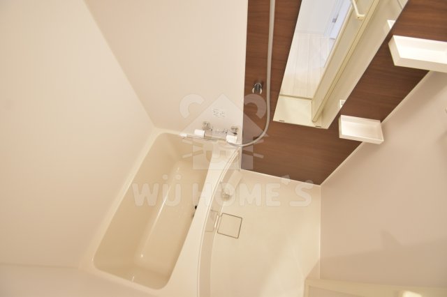 バス・シャワールーム　お風呂で日々の疲れを落としましょう