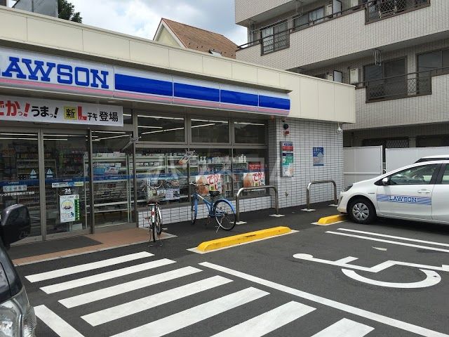 コンビニ　ローソン 小平学園西町三丁目店（コンビニ）まで568m