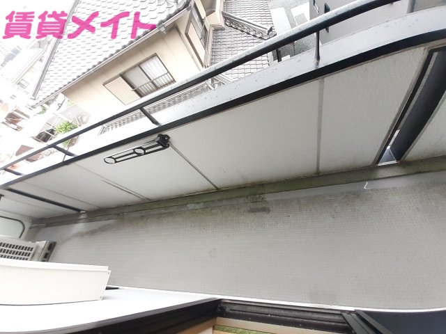 バルコニー　同タイプの部屋写真です。