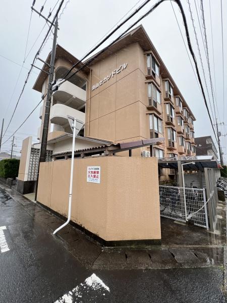 須山セカンドビルの建物外観